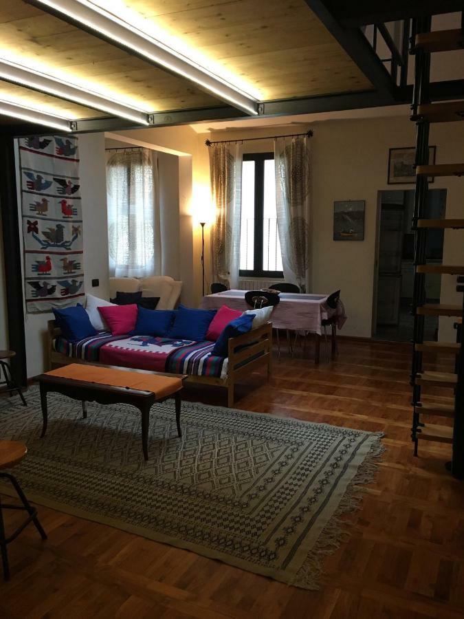 Apartamento Sotto Il Tetto Di Sofia *